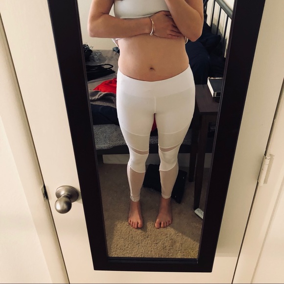 Tribal White Leggings (Comparable to Alo!) - Picture 6 of 8
